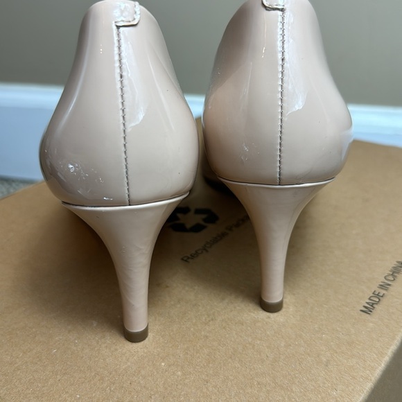 NWOT - Cole Haan Vandam Pump 65 mm, Size 8B, Brushed Patent Leather - Fabulous! - Picture 8 of 17